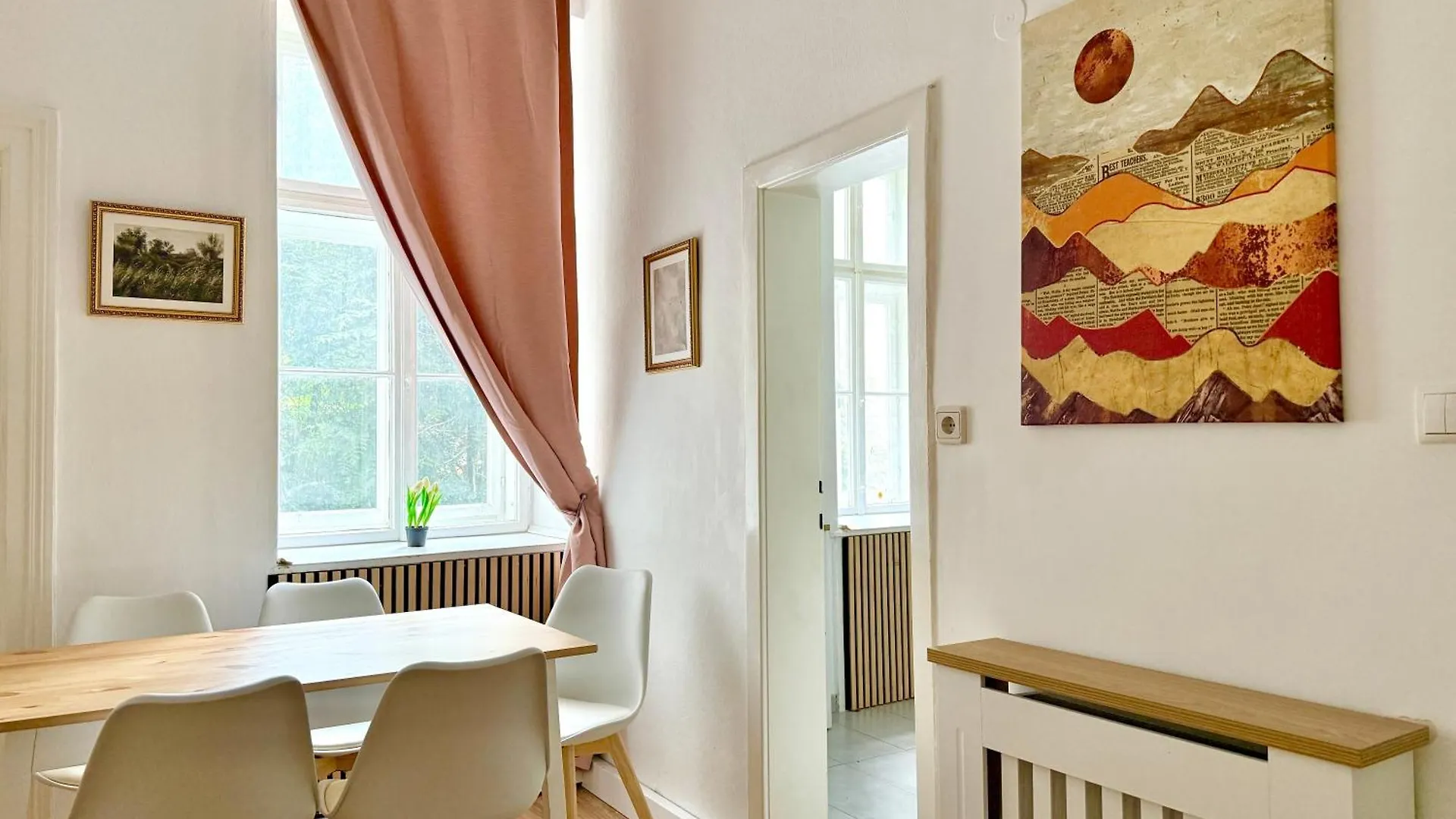 Spacious Stylish Apartment With Free Parking  Vienna